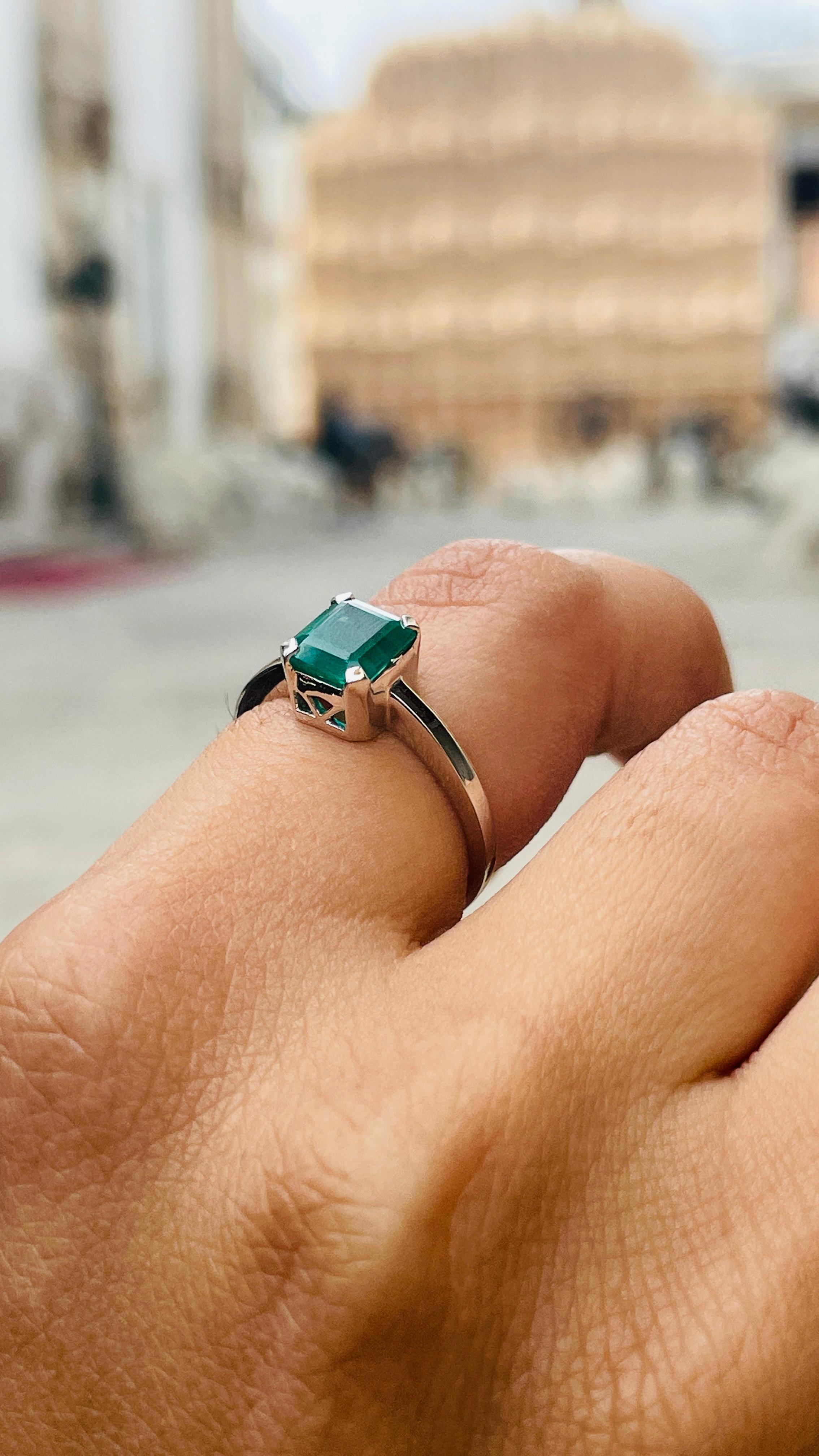 For Sale:  2.10 Carat Natural Octagon Cut Emerald 18K White Gold Ring 6