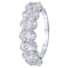 2.10 Carat Oval Brilliant Cut Diamond Band in 14K White Gold