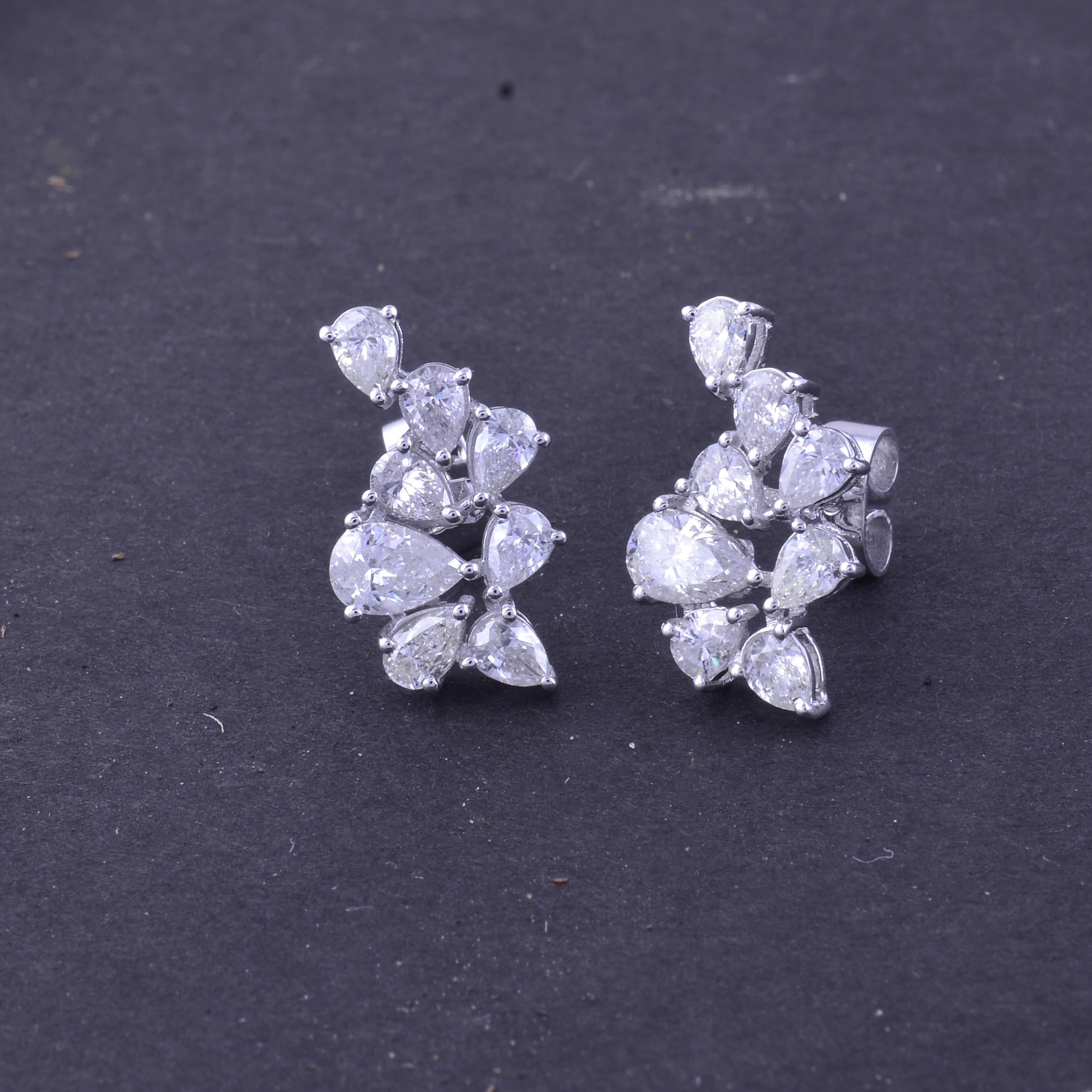 Modern 2.10 Carat Pear Shape Diamond Earrings 18 Karat White Gold Handmade Fine Jewelry For Sale