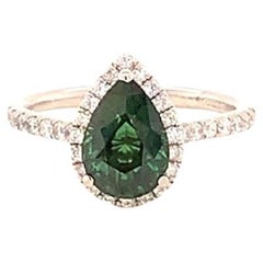 Bague en platine avec saphir vert en forme de poire de 2,10 carats et diamants de 0,35 carat