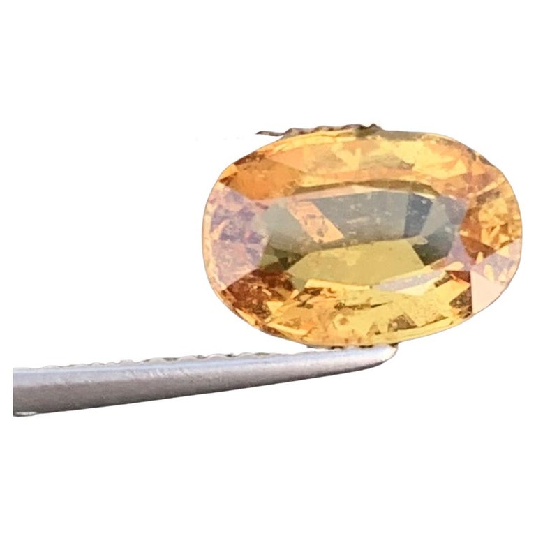 2.10 Carat Si Clarity Natural Loose Yellow Sapphire Gemstone with Oval