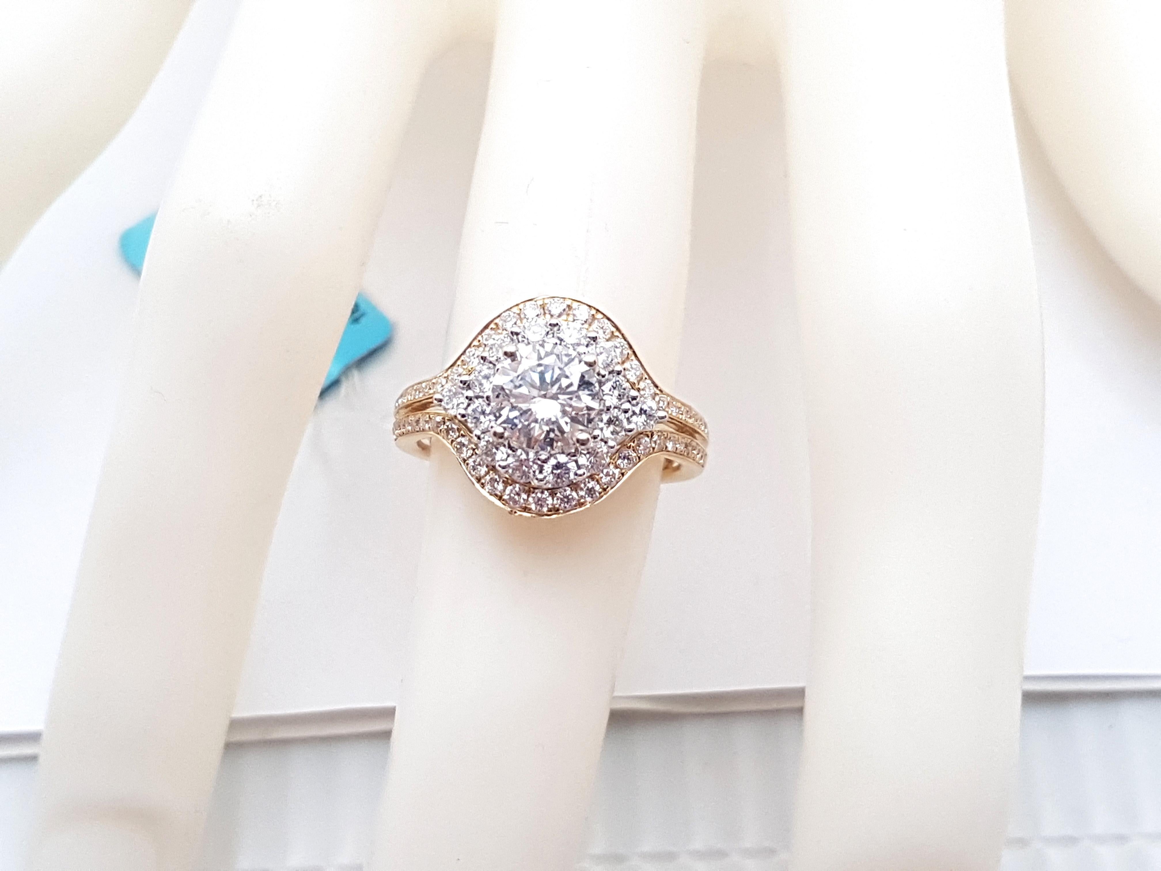 2.10 Carat Yellow White Gold Diamond Engagement Cocktail Ring For Sale 1