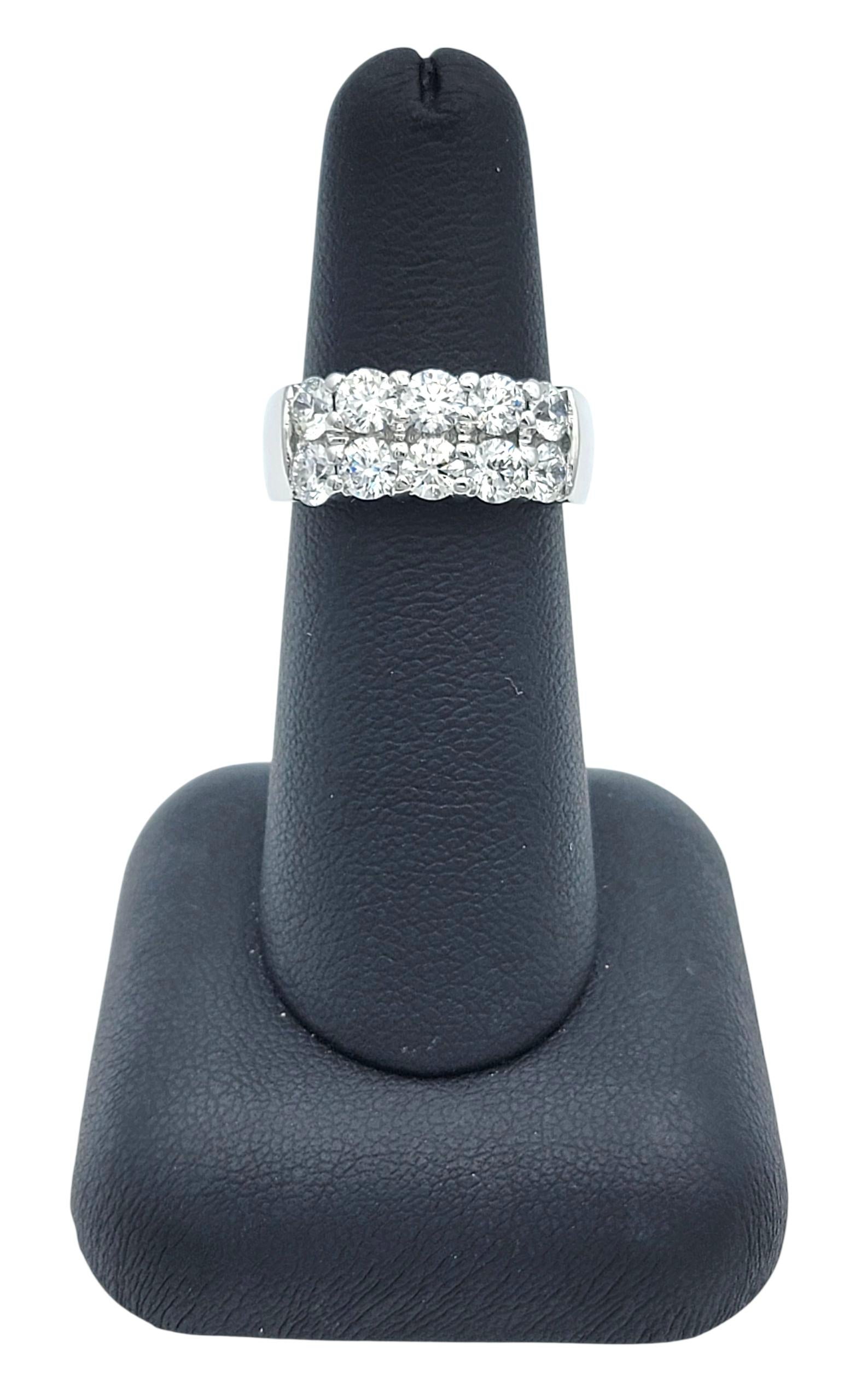 2,10 Karat Runder Brillant Diamant Zwei Row Band Ring 18 Karat Weißgold im Angebot 6