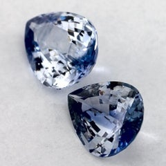 2.10 Karat Blauer Saphir Birne Loser Edelstein