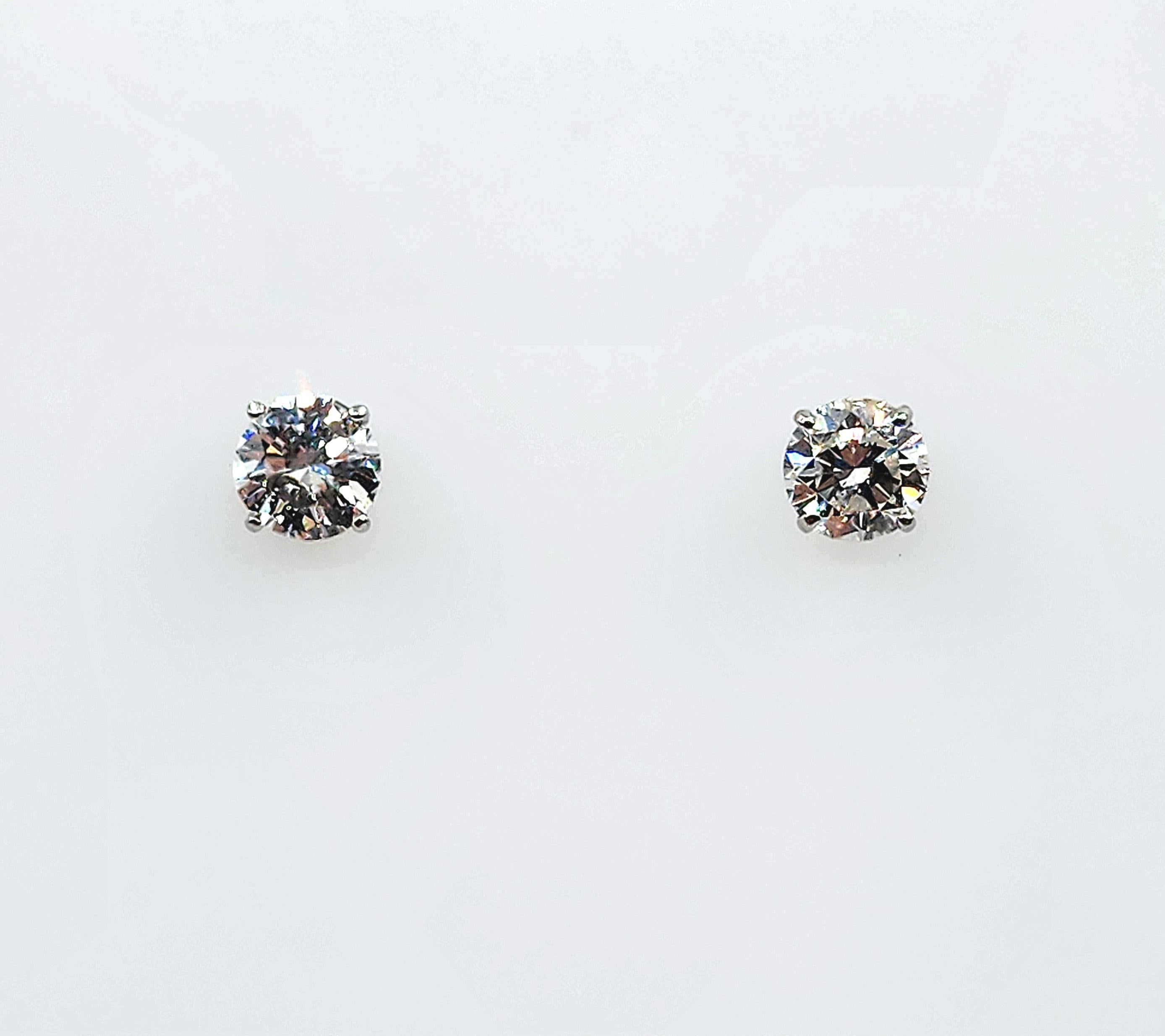 Pendientes de diamantes de 2.10 ct en venta 2