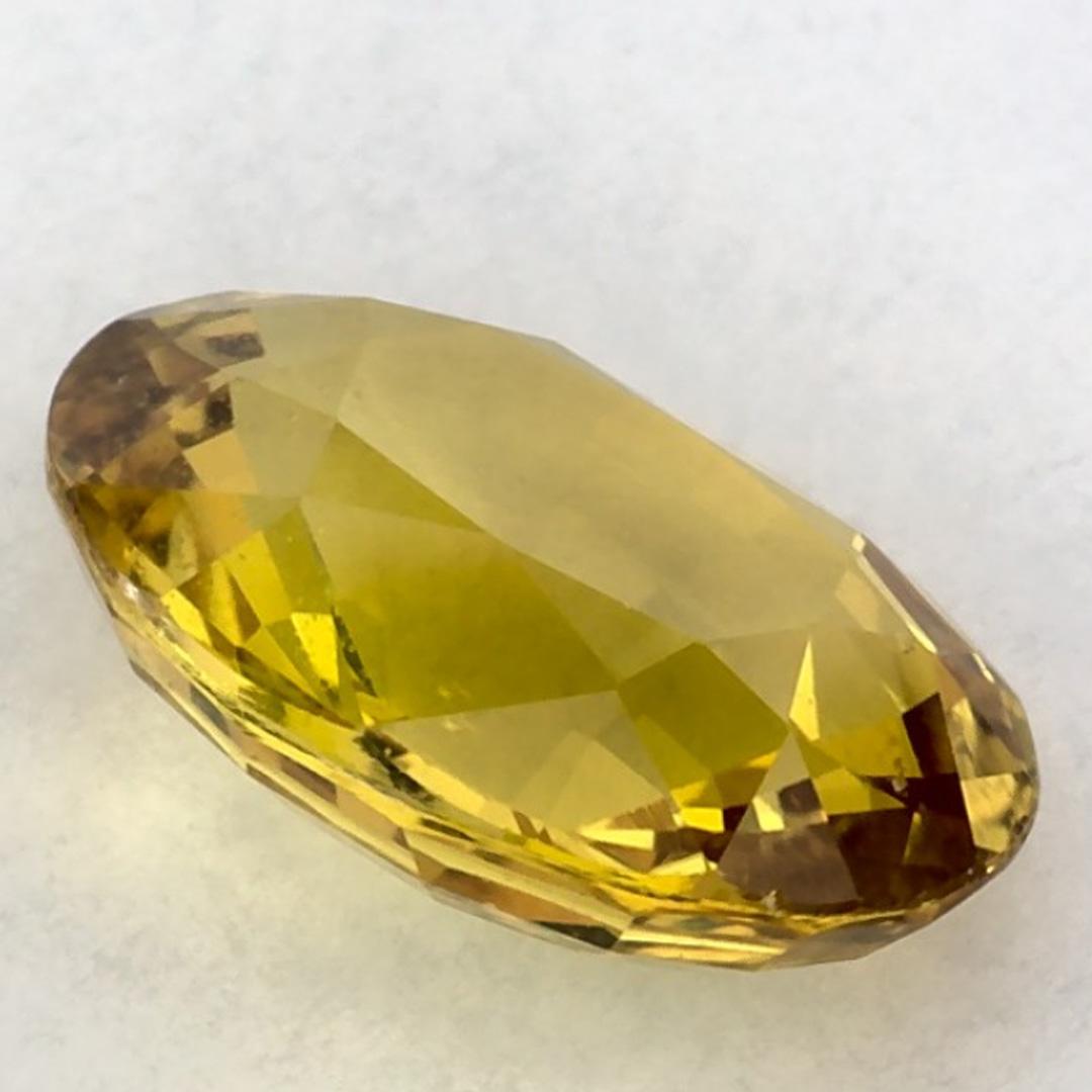 2.10 carati di zaffiro giallo ovale sfuso in vendita 1