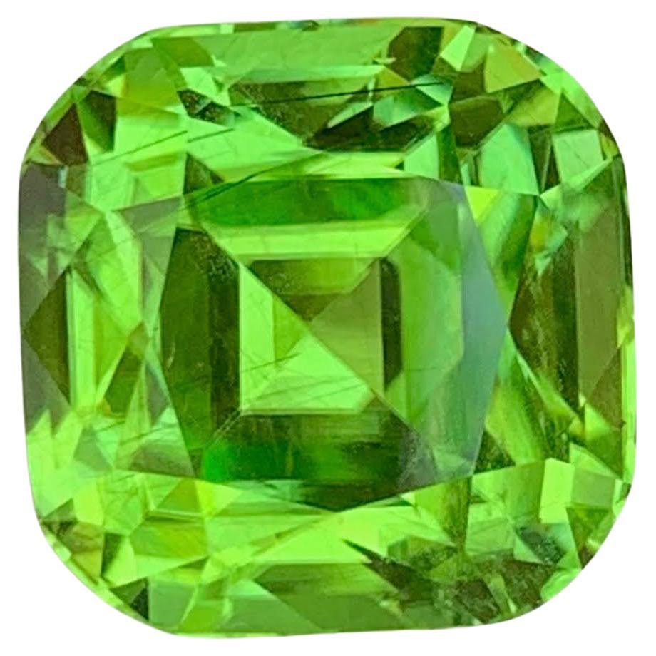 21,00 Karat Natürlicher loser grüner Peridot Stein Cushion Cut Pakistanischer Edelstein im Angebot