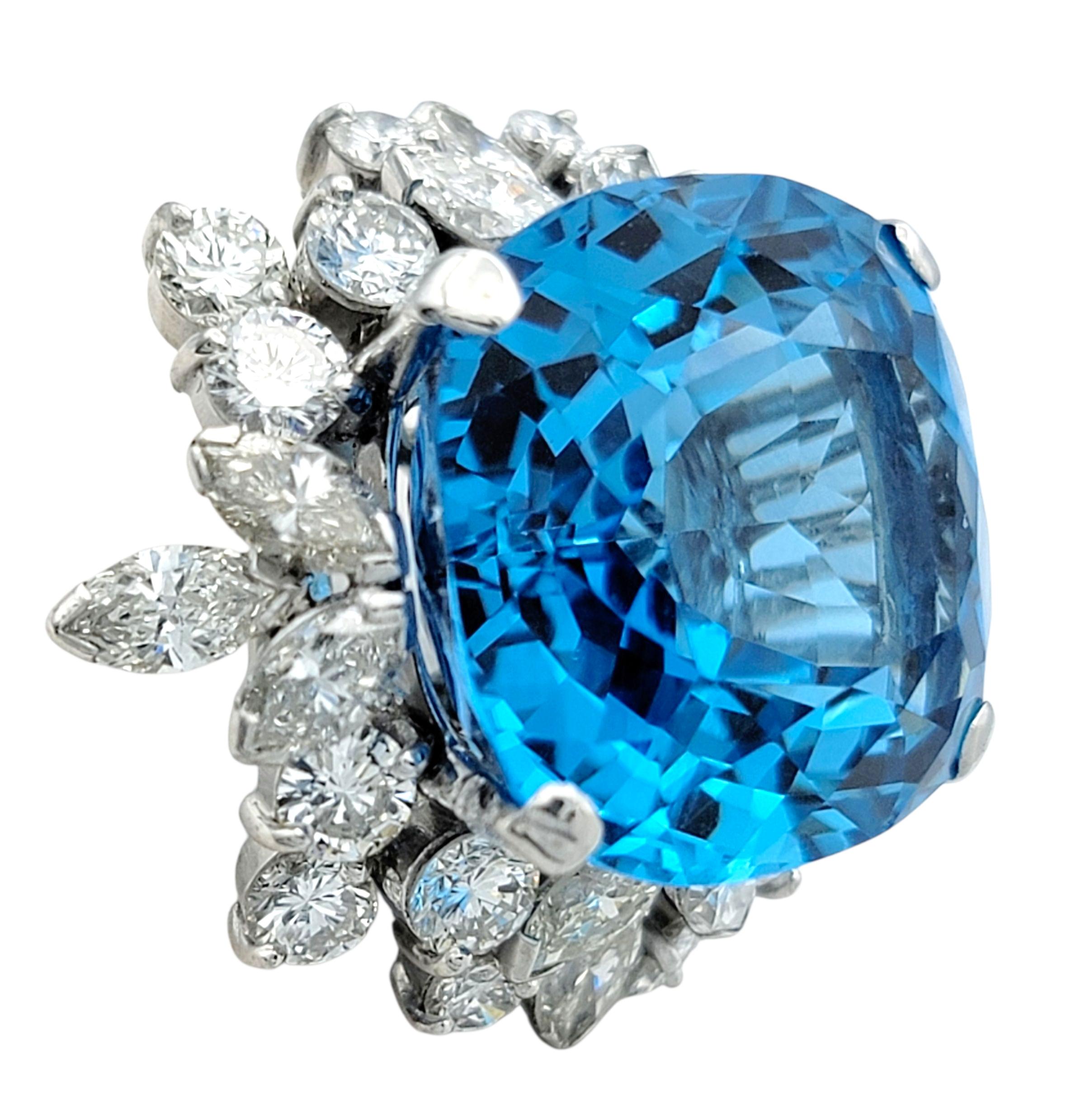Ciondolo di Topazio Blu da 21,05 carati con taglio a cuscino e diamanti in Platino In condizioni buone in vendita a Scottsdale, AZ