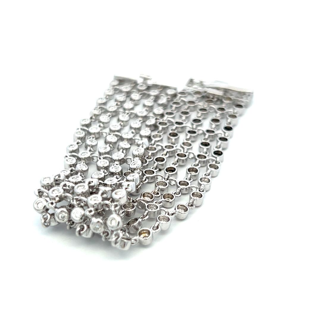 Bracciale a più file di diamanti in oro bianco 18 carati da 2,10 carati G VS in vendita 5