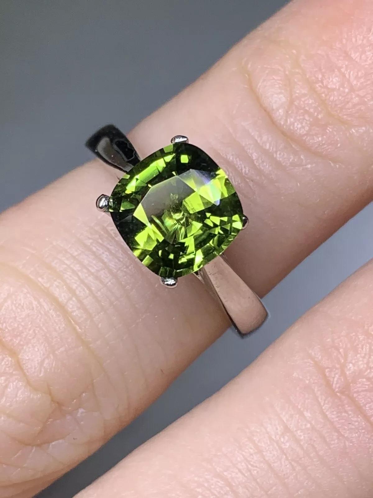 Cushion Cut 2.10ct green sapphire solitaire ring 18ct white gold For Sale