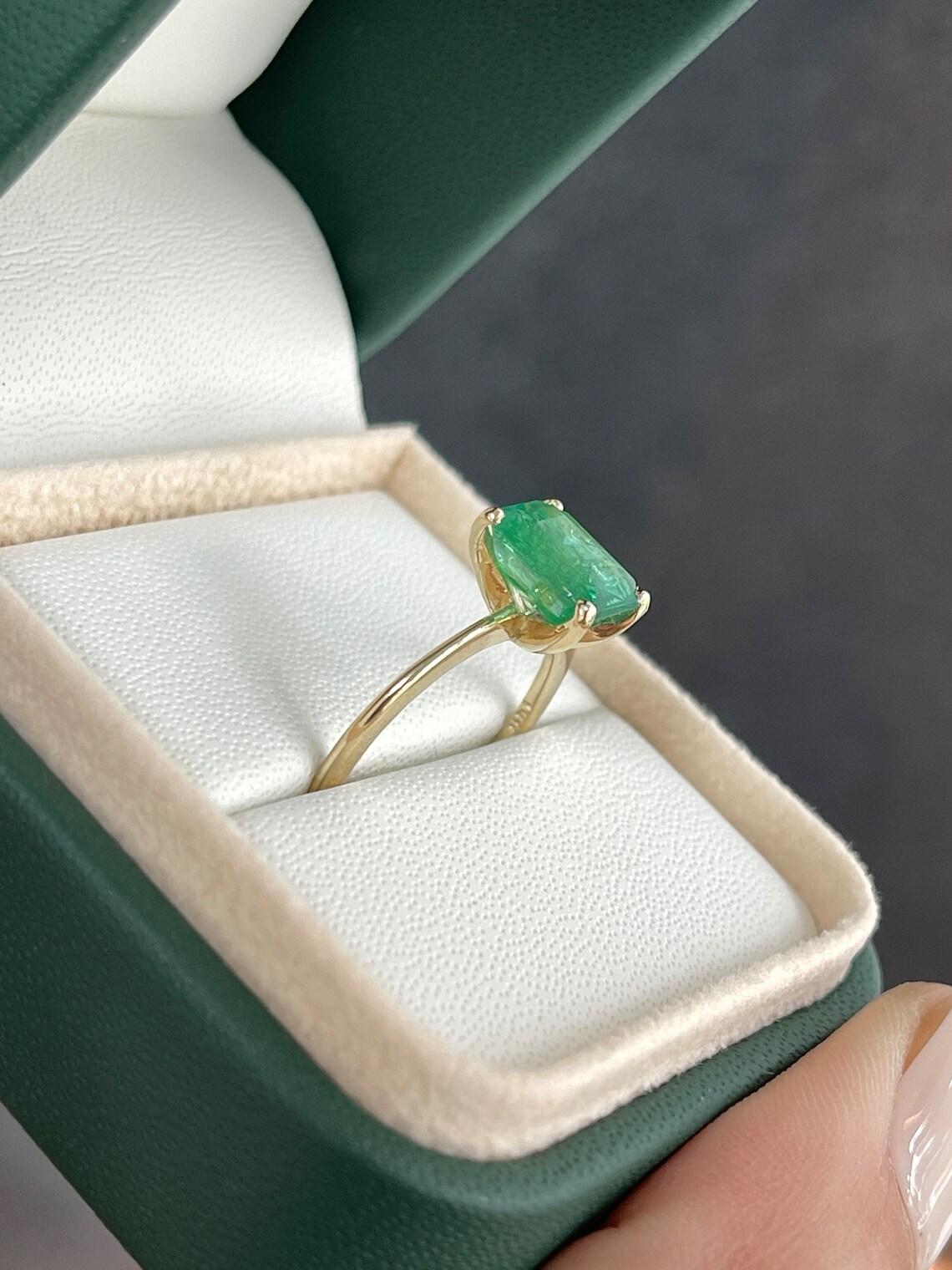 Women's 2.10cts 4 Prong Emerald Solitaire Ring 14K Gold - Natural Real 2ct Emerald Ring For Sale