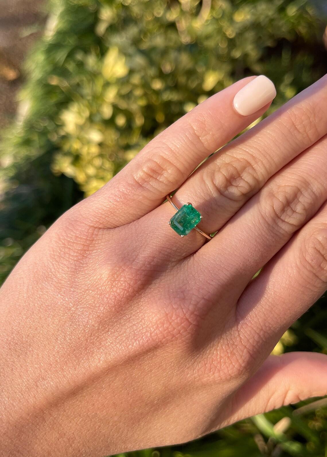 2.10cts 4 Prong Emerald Solitaire Ring 14K Gold - Natural Real 2ct Emerald Ring For Sale 1