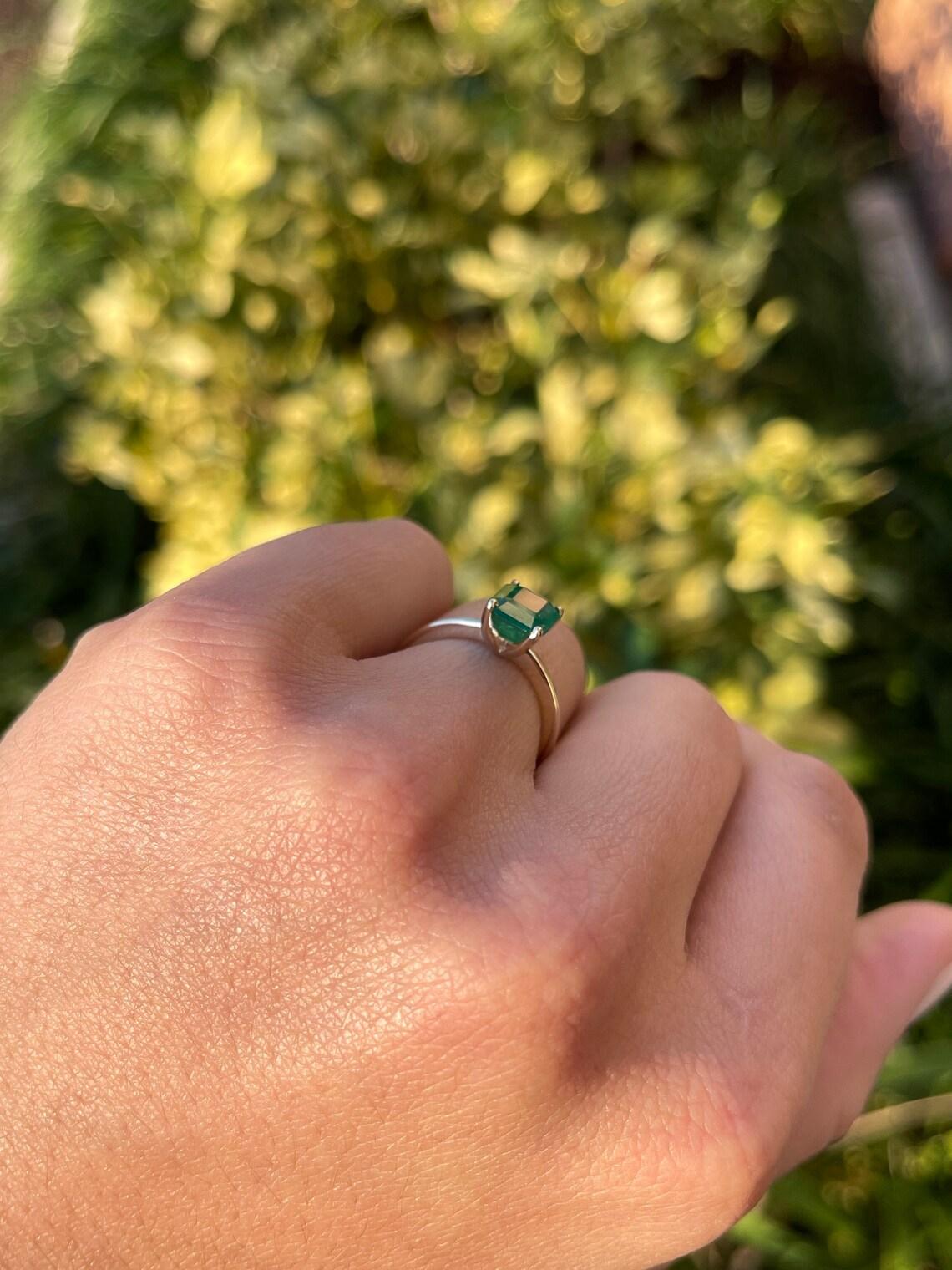 2.10cts 4 Prong Emerald Solitaire Ring 14K Gold - Natural Real 2ct Emerald Ring For Sale 3
