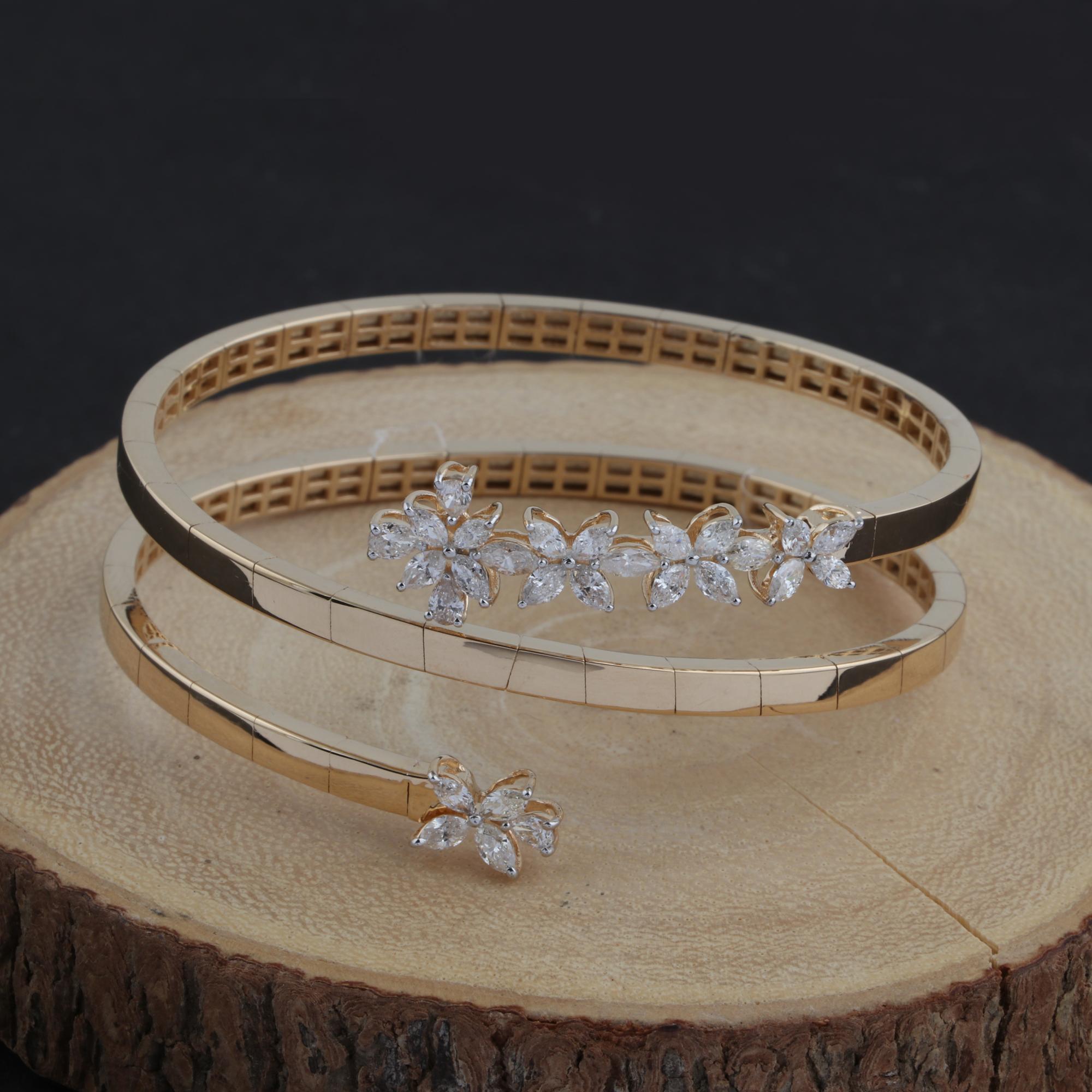 Women's 2.10cts Natural Diamond Floral 18k Yellow Gold Statement Spiral Bangle Bracelet For Sale