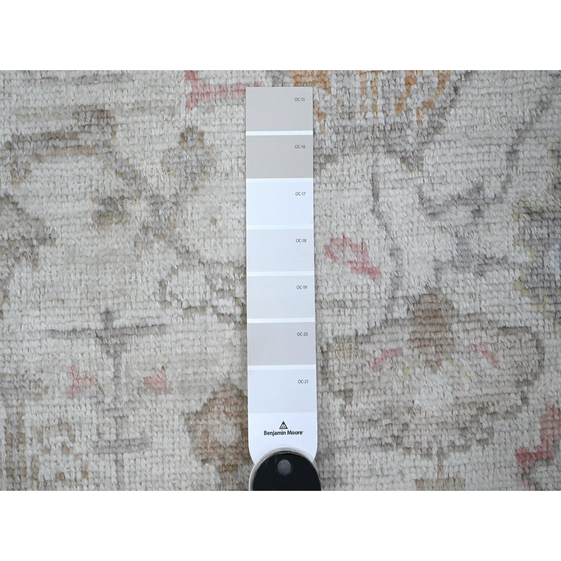 Hand-Knotted 2'10