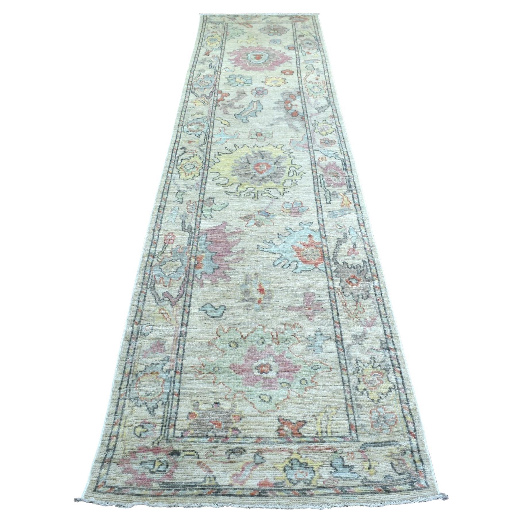 Tappeto Runner beige in lana morbida afgana d'angora Oushak annodato a mano 2'10 "x12'3"