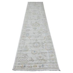 Tappeto orientale afgano di lana d'angora Oushak annodato a mano bianco 2'10 "x12'5"