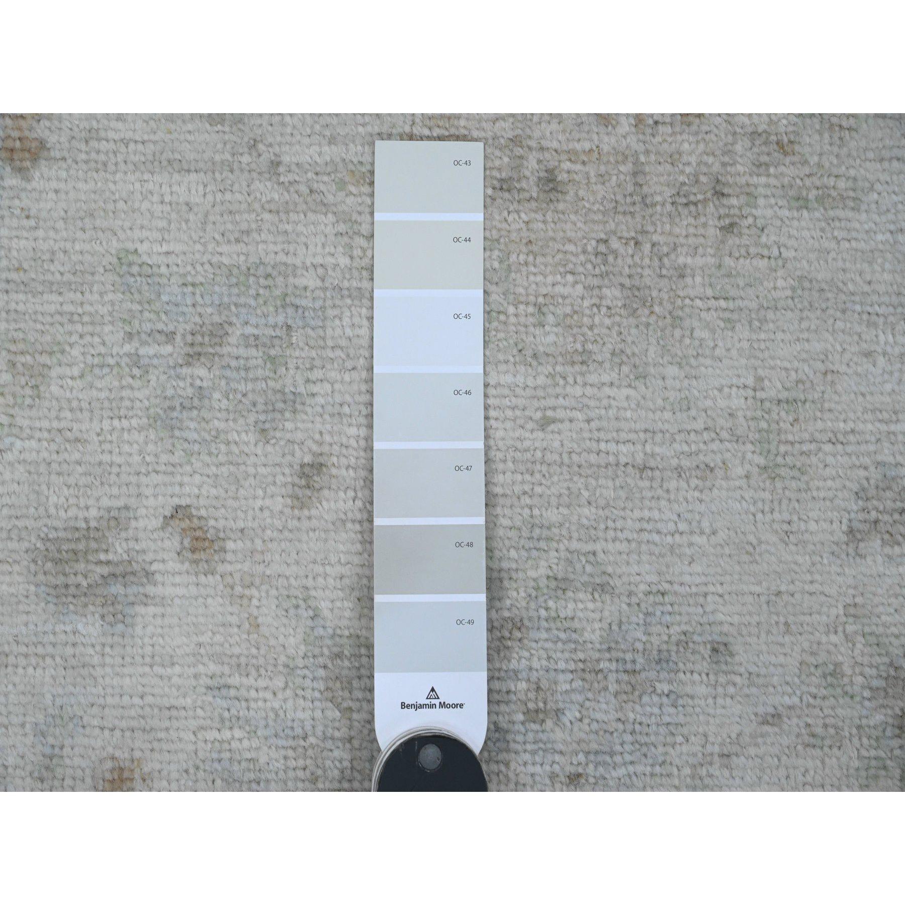 Hand-Knotted 2'10