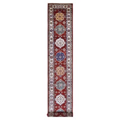 2'10 "x23' Tapis de laine Super Kazak avec médaillons tribaux, noué à la main, rouge riche