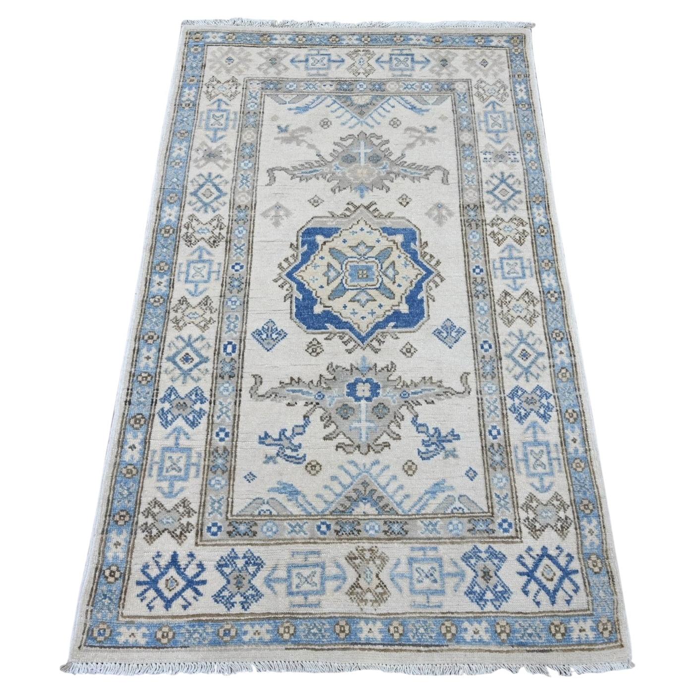 2'10"x4'8" Ivory Vintage Look Kazak Geometric Medallion Wool Hand Knotted Rug For Sale