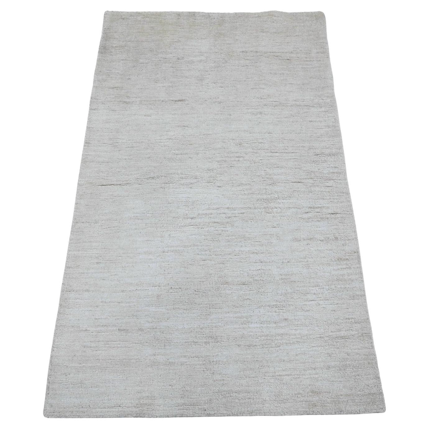 2'10"x4'9" Ivory Plain Solid Pattern Hand Knotted Hand Spun Ghazni Wool Rug For Sale