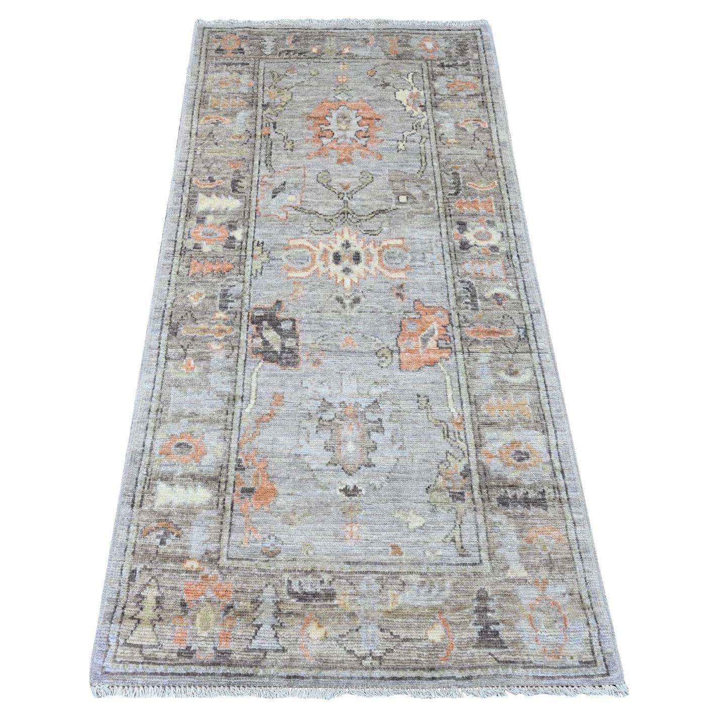 2'10 "x5'10" Grau Afghan Angora Oushak Leaf Design Hand geknüpft Wolle Läufer Teppich im Angebot