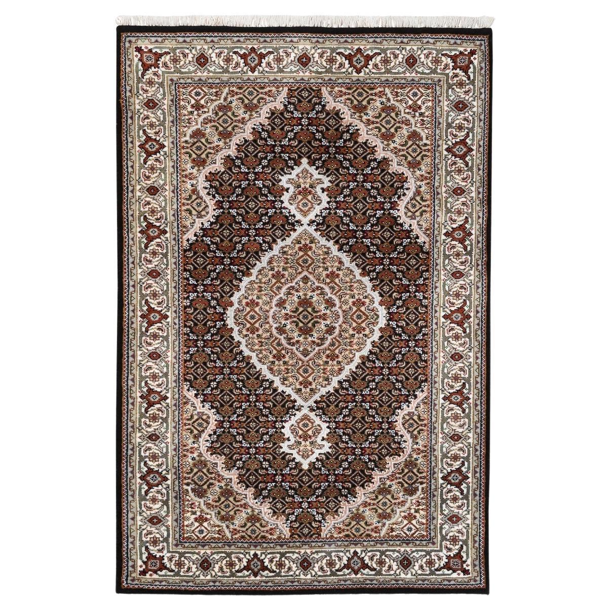 2'10"x5'4" Fish Medallion Design Tabriz Mahi Wool Hand Knotted Black Rug