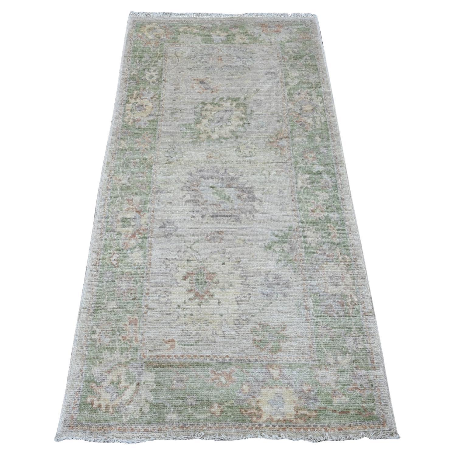 2
10 "x5
9" White Hand Knotsted Afghan Angora Oushak Leaf Design Wool Runner Rug (Tapis de course en laine nouée à la main)