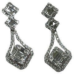 Boucles d'oreilles en or blanc et diamants de 2,11 carats