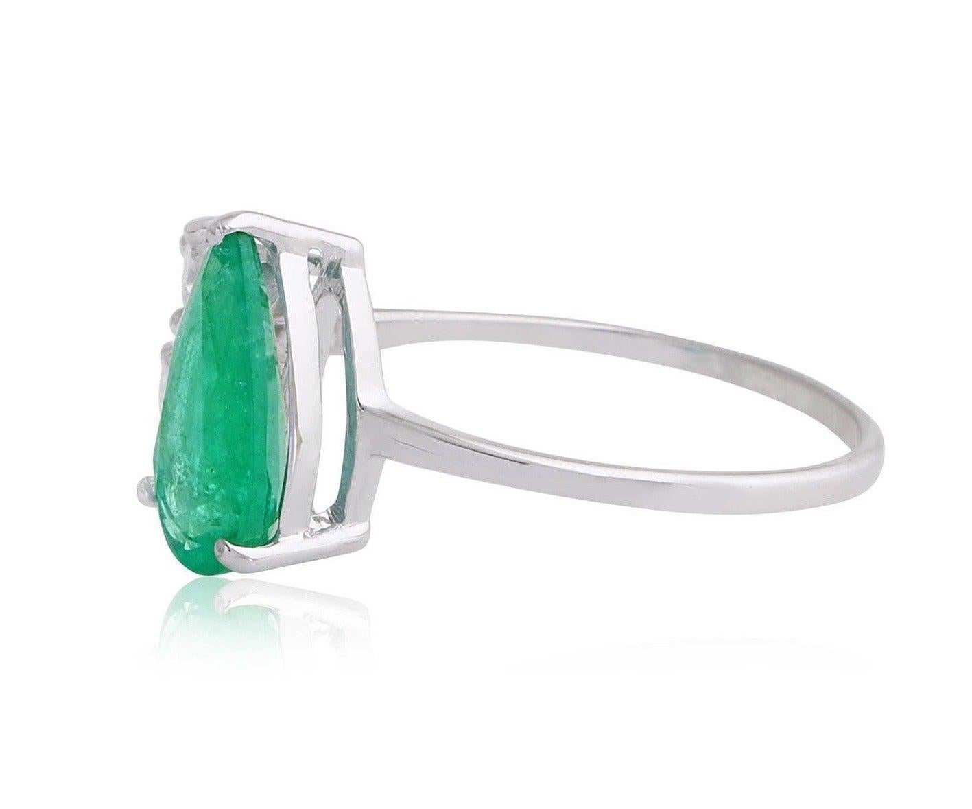 For Sale:  2.11 Carat Emerald Diamond 18 Karat White Gold Open Ring 3