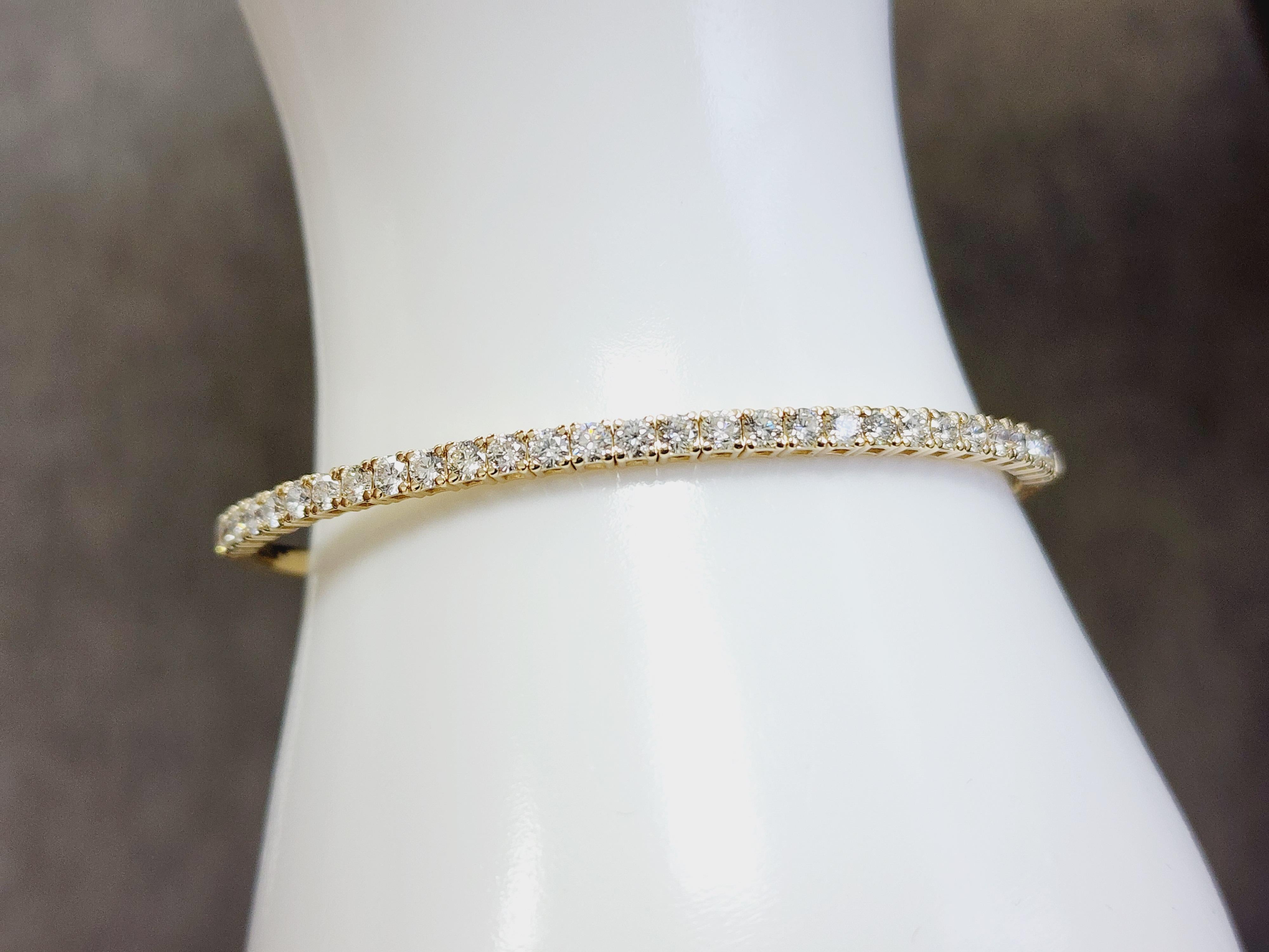 2,11 Karat Flexibler Armreif Gelbgold 14 Karat Tennisarmband (Rundschliff)