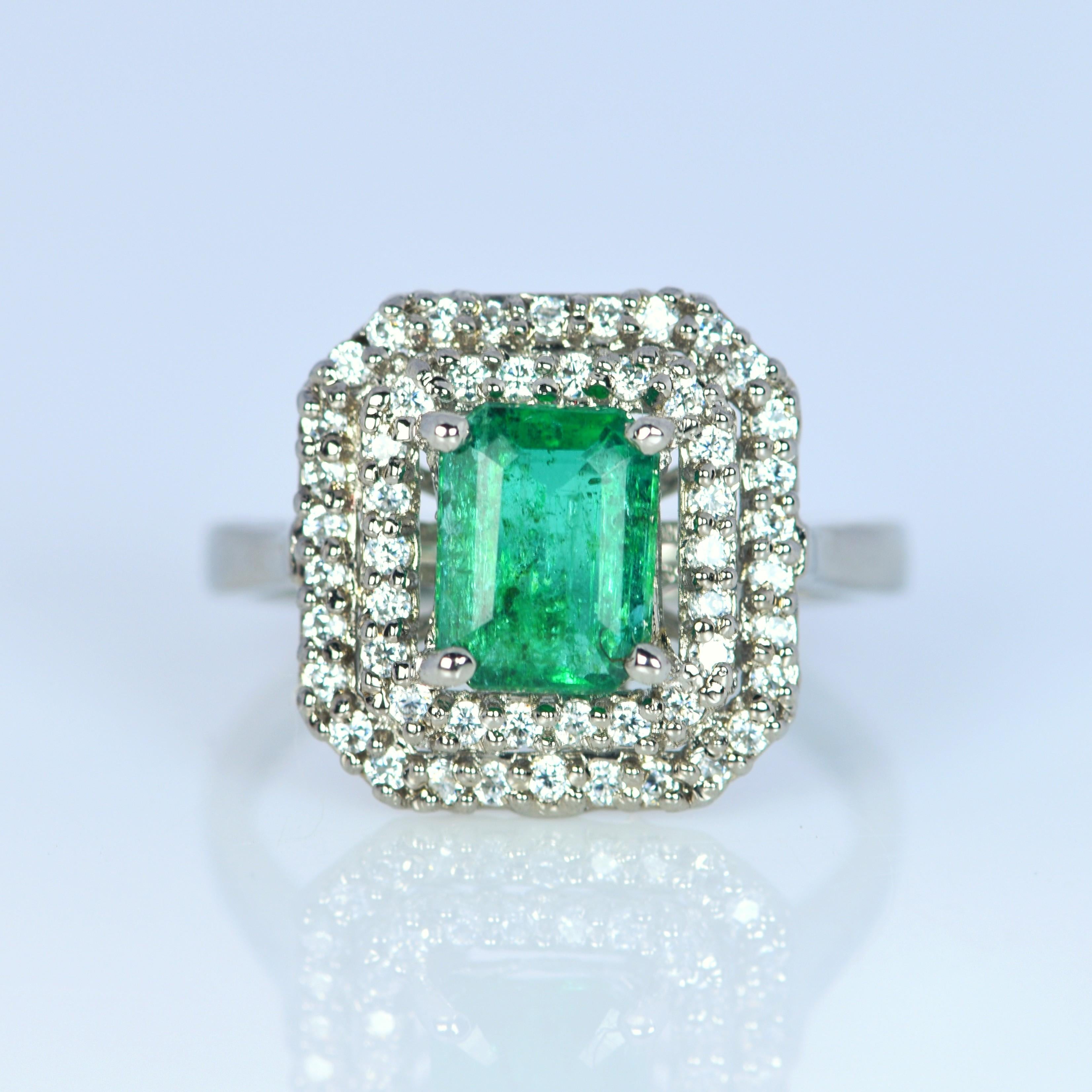 Emerald Cut 2.11 Carat Natural Emerald Ring For Sale