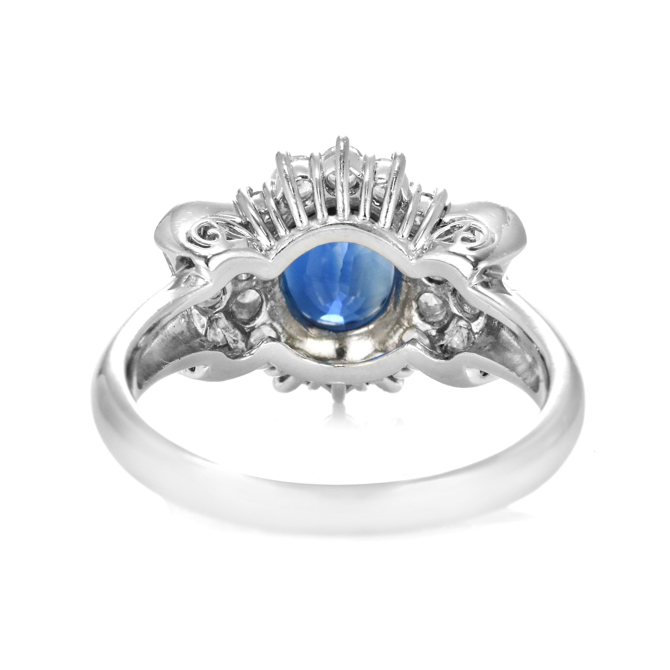 2.11 Carat Natural Sapphire and Diamond Ring Made in Platinum For Sale 5
