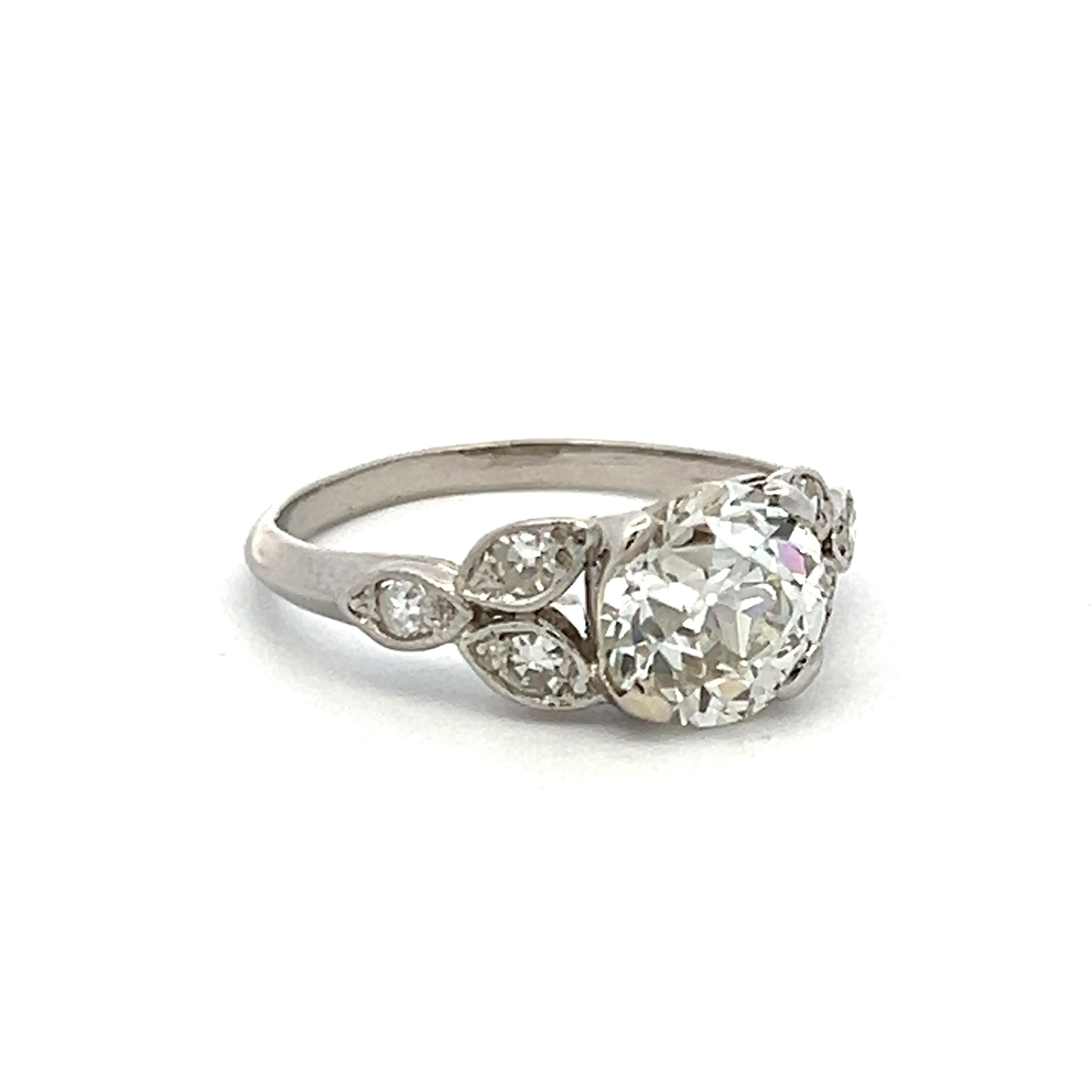 2.11 Carat Old European Cut L-I VVS2 Diamond Platinum Art Deco Ring For Sale 2