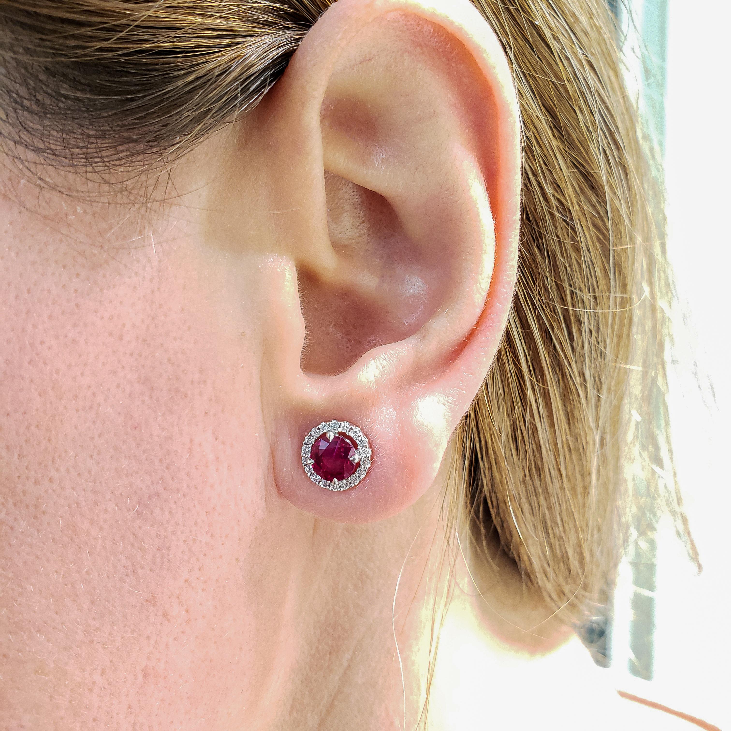 Roman Malakov 2.11 Carats Total Brilliant Round Ruby and Diamond Stud Earrings In New Condition For Sale In New York, NY