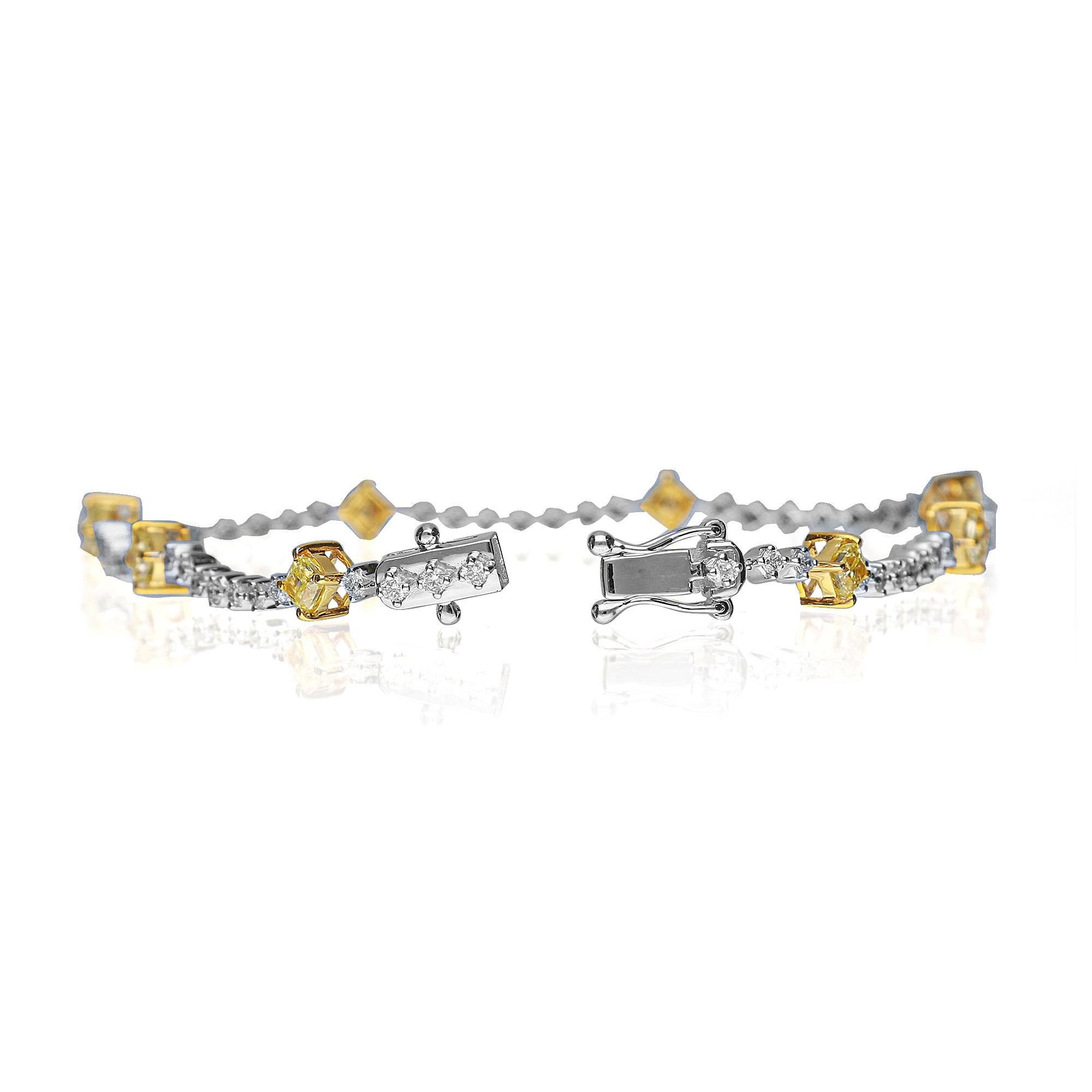 Art Deco 2.11 Carat T.W. Yellow Diamond 14 Karat Two-Tone Gold Bracelet