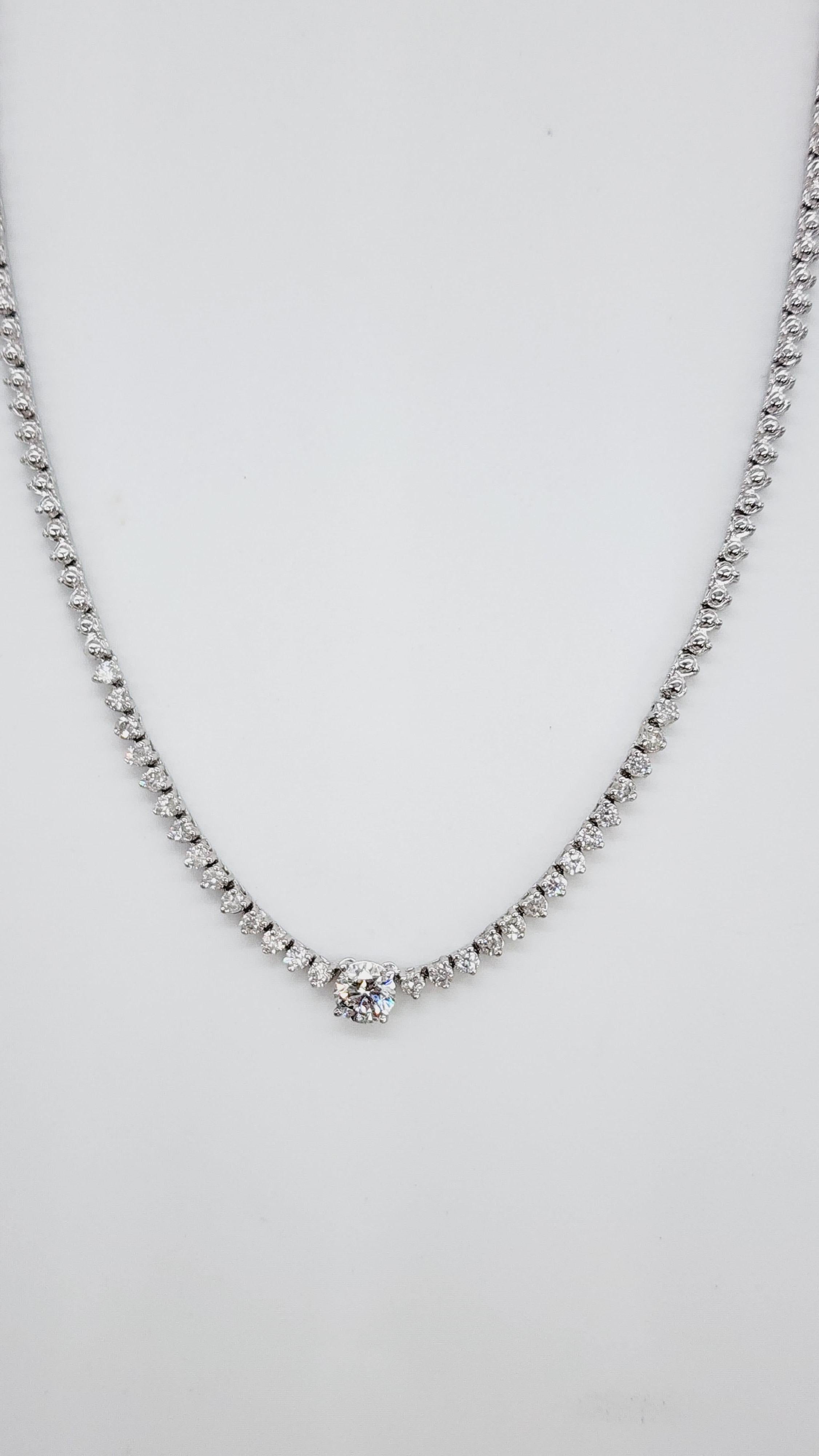 2.11 Carats Diamond Necklace 14 Karat White Gold 16'' In New Condition For Sale In Great Neck, NY