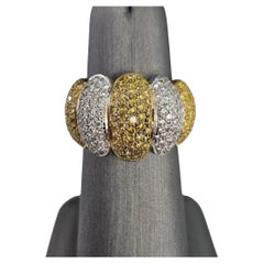 Bague en grappe verticale avec diamants blancs et canari de 2,11 carats