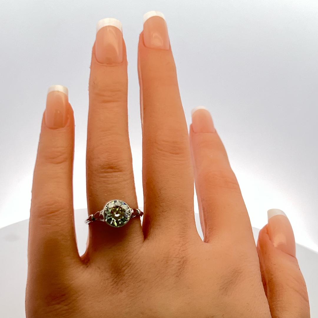 Anello di fidanzamento in platino con diamante circolare Brilliante M SI2 2,11ct GIA Estate in vendita 4