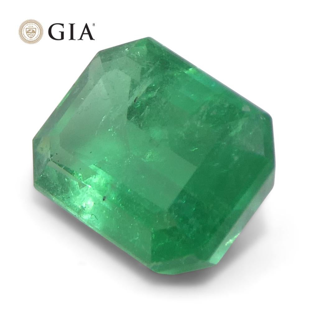 2.11ct Octagonal/Emerald Cut Green Emerald GIA Certified Zambia (F1) en vente 2