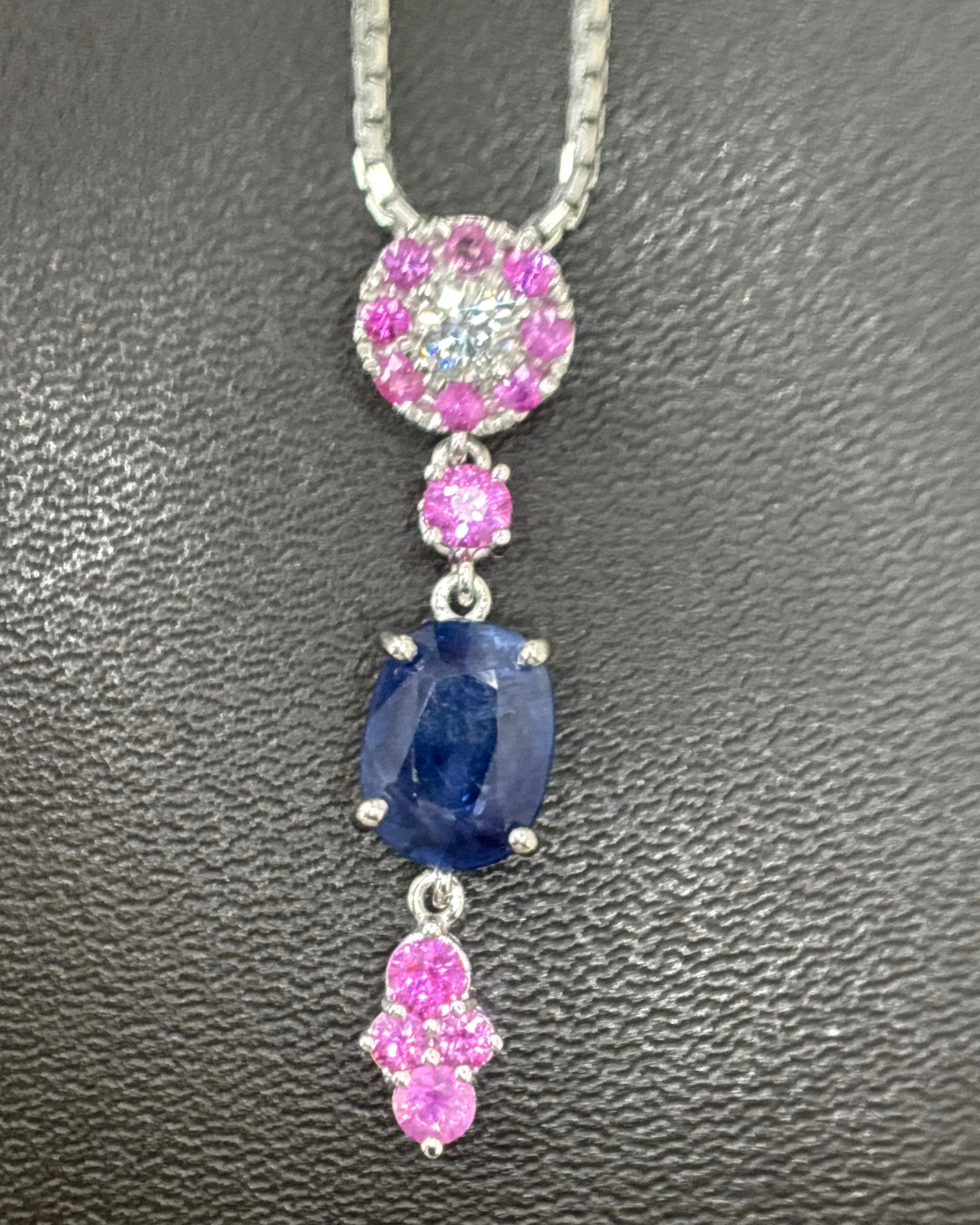 2.12 Quilates Zafiro Azul de Birmania Sin Calor Collar Colgante de Diamantes Zafiro Rosa en venta 2