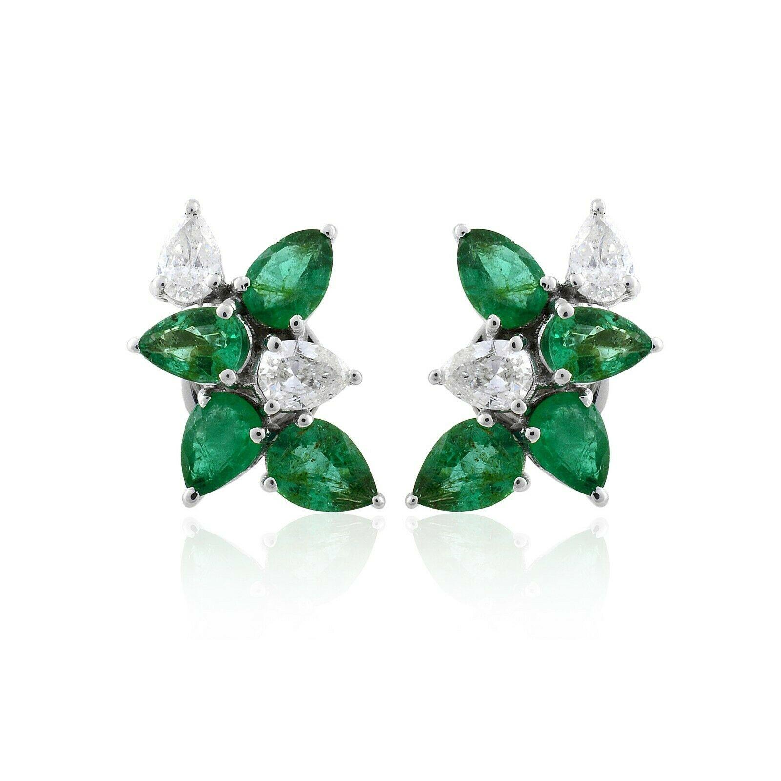 Pear Cut 2.12 Carat Emerald Diamond 14 Karat Gold Stud Earrings For Sale