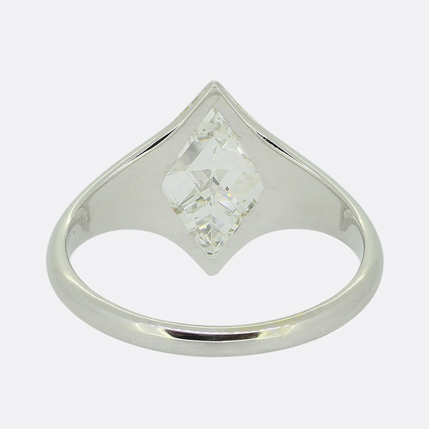 2.12 Carat Lozenge Diamond Solitaire Ring In Good Condition For Sale In London, GB