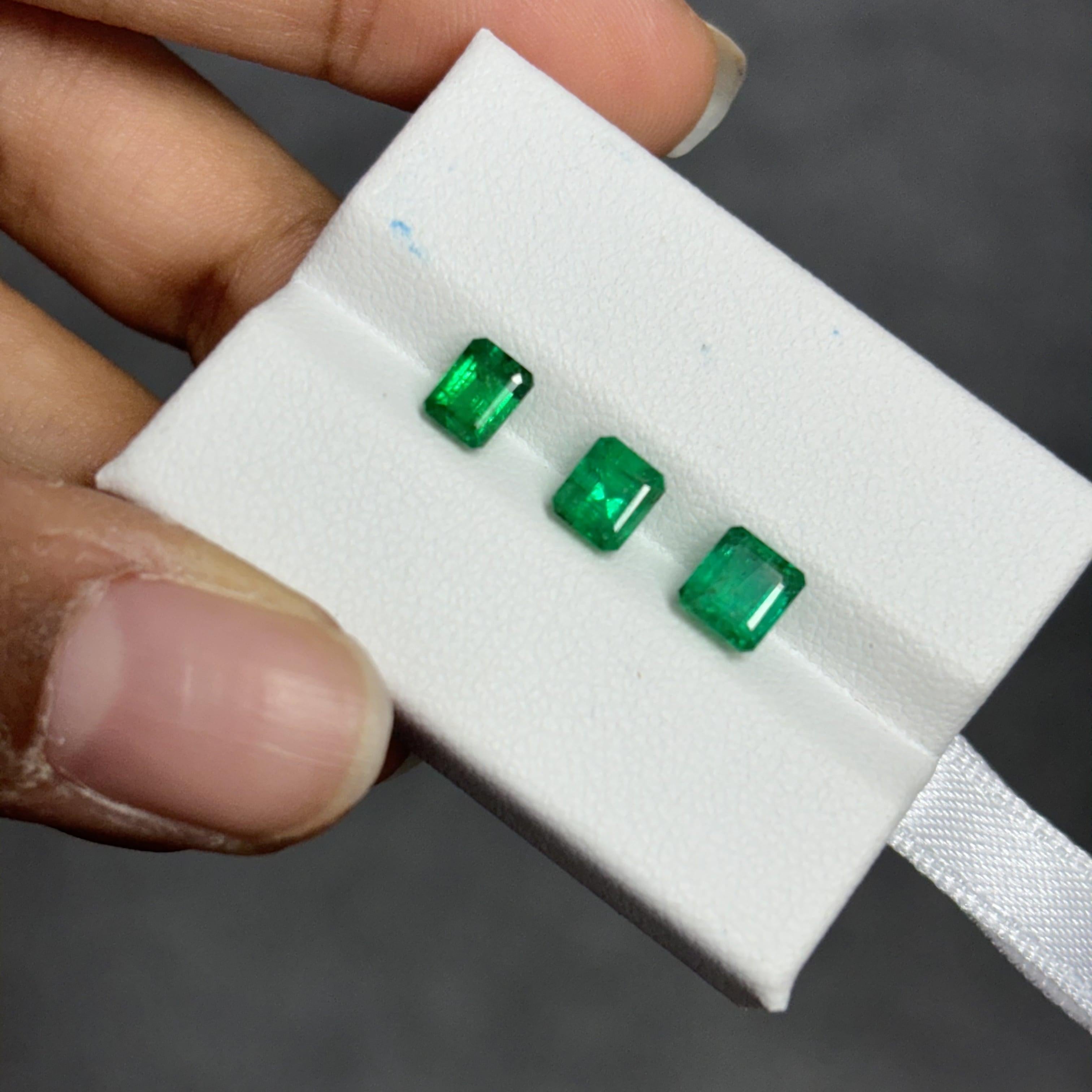 Women's or Men's 2.12 Carat Natural Emerald-cut Panjshir Emeralds For Sale