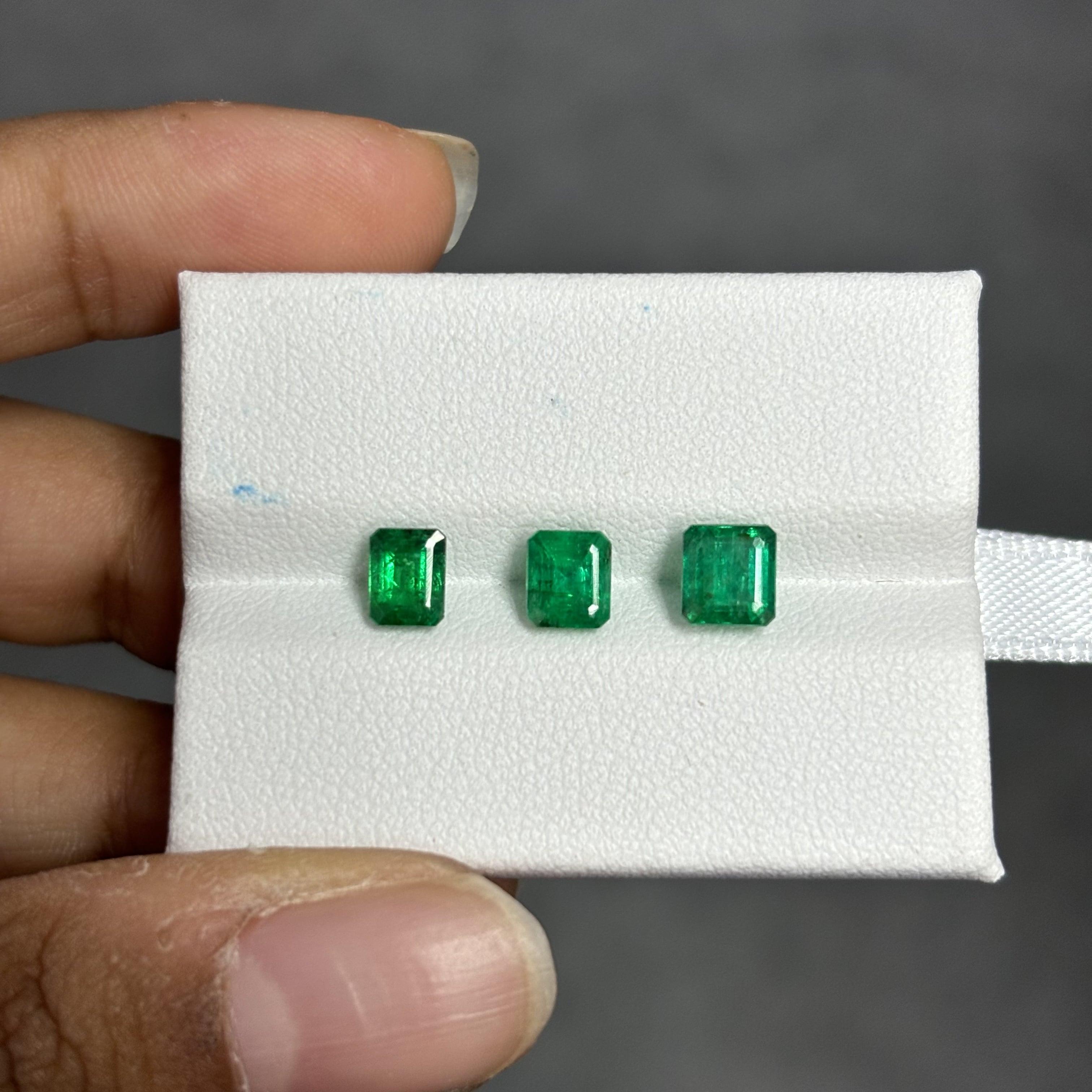 2.12 Carat Natural Emerald-cut Panjshir Emeralds For Sale 2