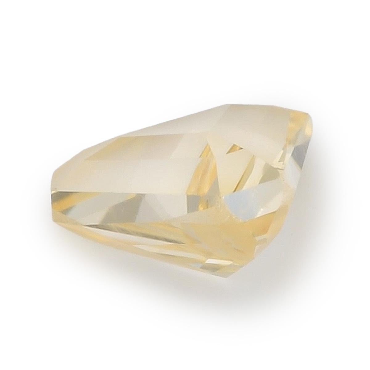 Modern 2.12 Carat Natural Triangular Yellow Sapphire, Sapphire for Jewelry Making For Sale