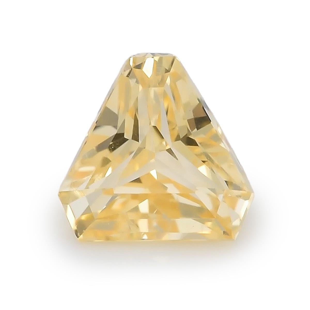 Brilliant Cut 2.12 Carat Natural Triangular Yellow Sapphire, Sapphire for Jewelry Making For Sale