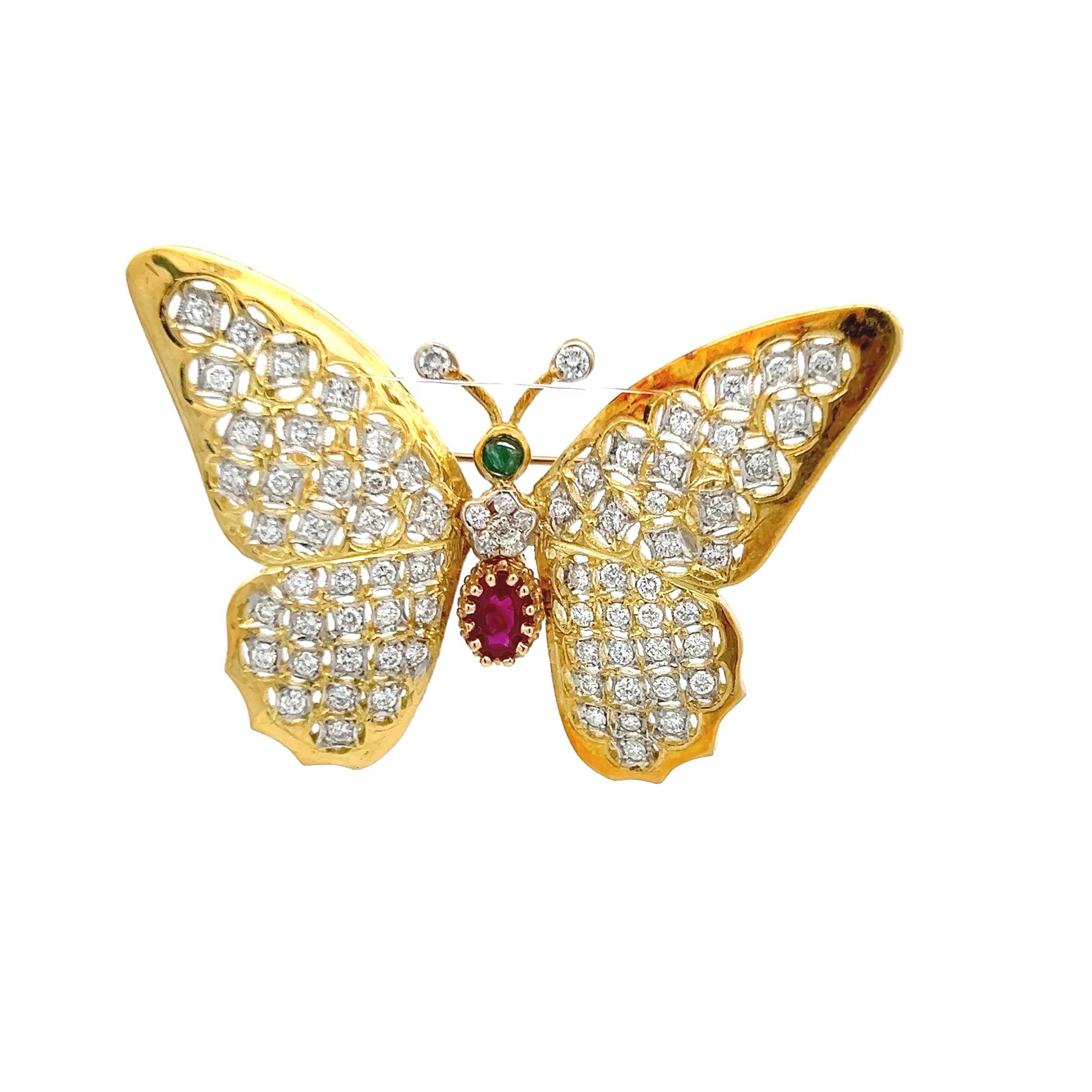  2.12 Carat Round Diamond 1.10 Carat Ruby and Emerald 18K YG Pin Brooch Pour femmes 