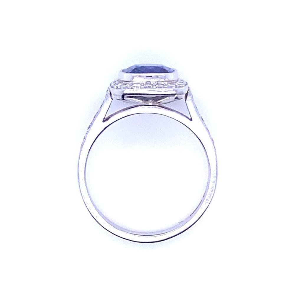 2.12 Carat Sapphire and Diamond Cluster Platinum Engagement Ring For Sale 1