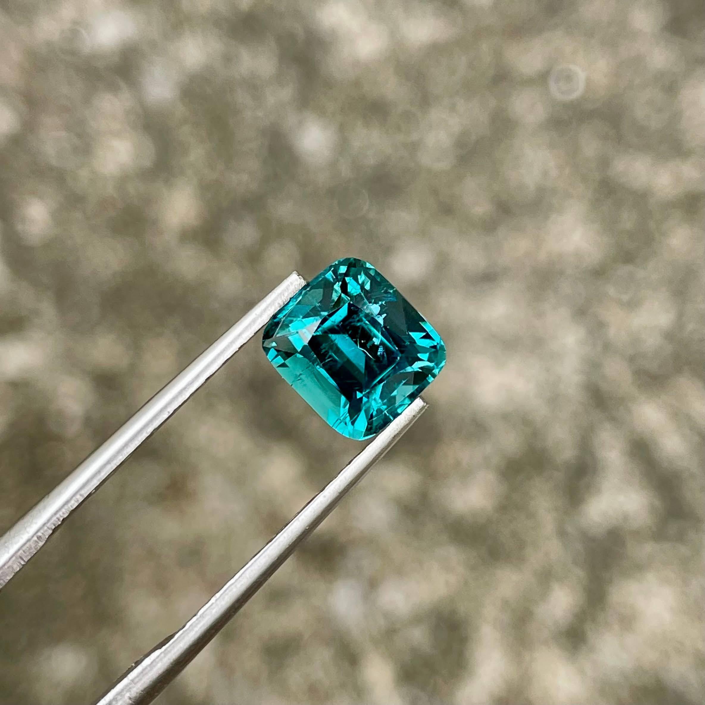 Poids 2,12 carats
Dimensions 7,7x7x5,2 mm
Clarity SI
Origine Afghanistan
Traitement Aucun
Forme rectangulaire
Coupe en escalier Coupe en coussin



Cette exquise tourmaline bleue Lagoon de 2.12 carats est un exemple stupéfiant de la beauté de la